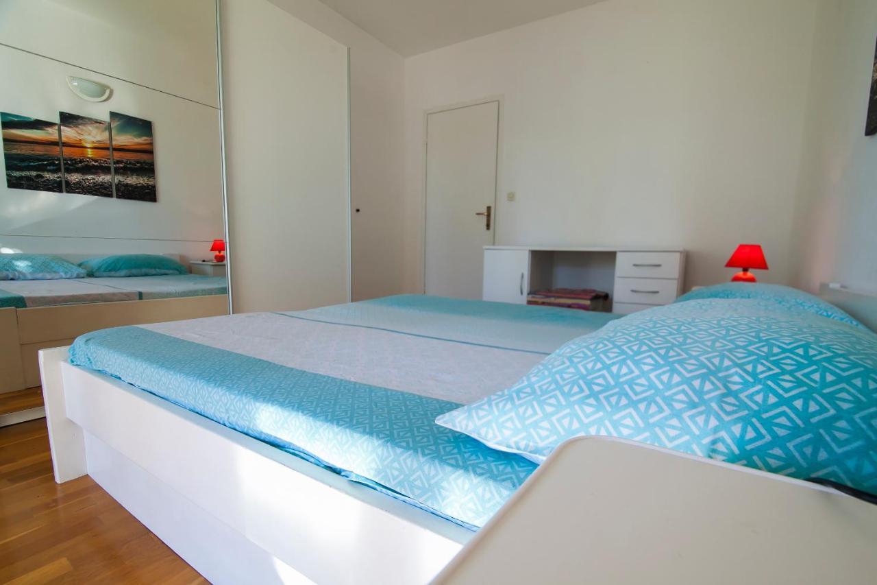 Apartments Radic Бол Екстер'єр фото