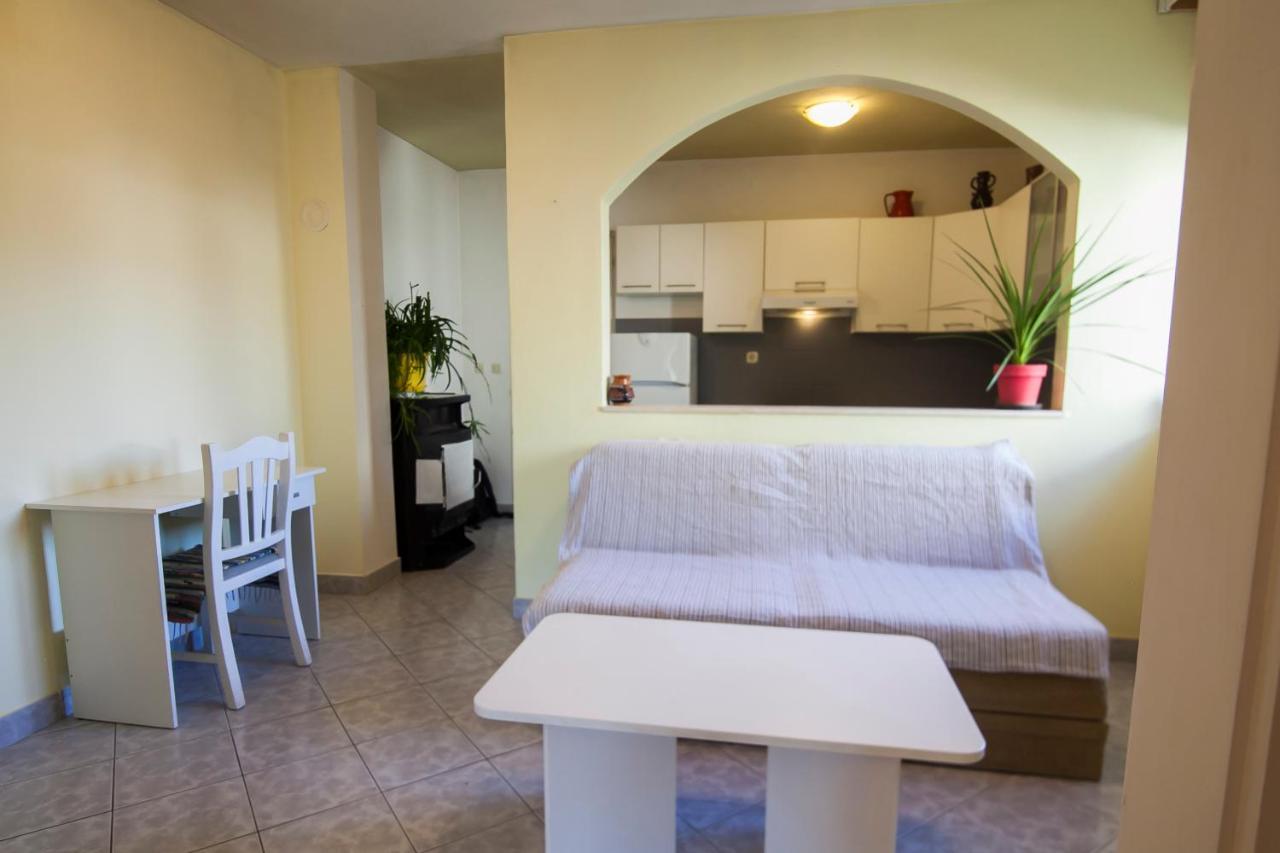 Apartments Radic Бол Екстер'єр фото