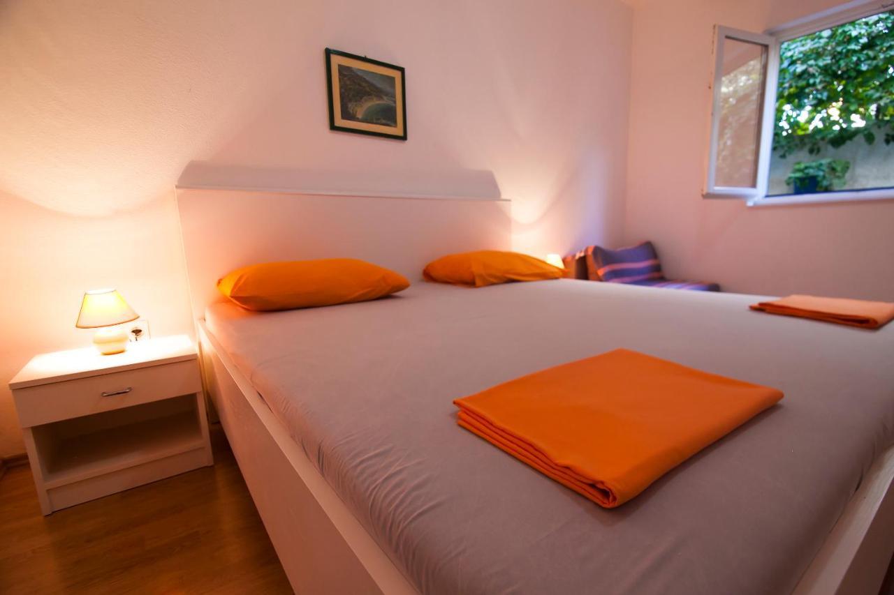 Apartments Radic Бол Екстер'єр фото